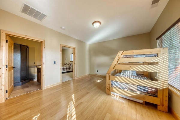 580 Hunter Ridge Dr - View~Topia image 29