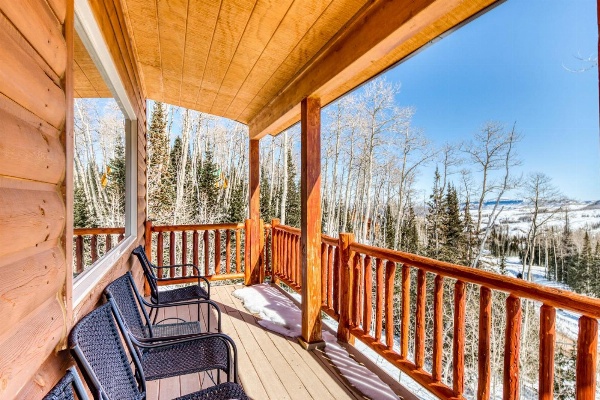 580 Hunter Ridge Dr - View~Topia image 5